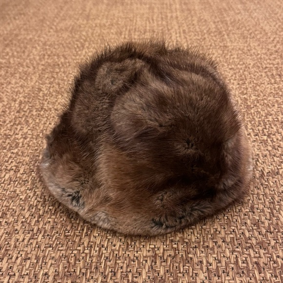 Vintage Rabbit Fur Hat - Picture 4 of 6